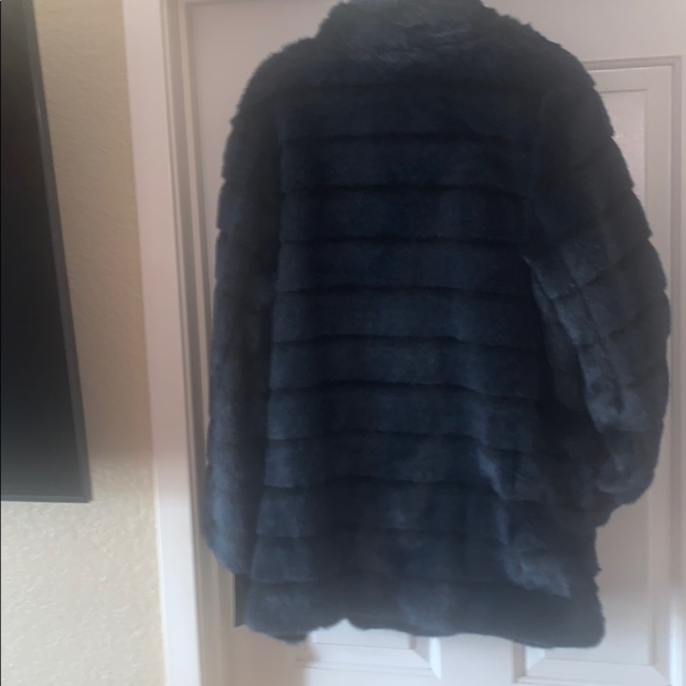 Laundry by Shelli Segal - Navy Fur Coat - Picture 4 of 10